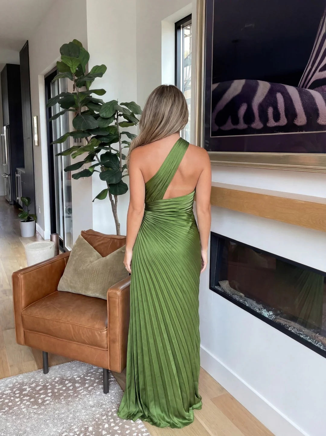 SCARLETT | Vestido Maxi un Hombro Plisado